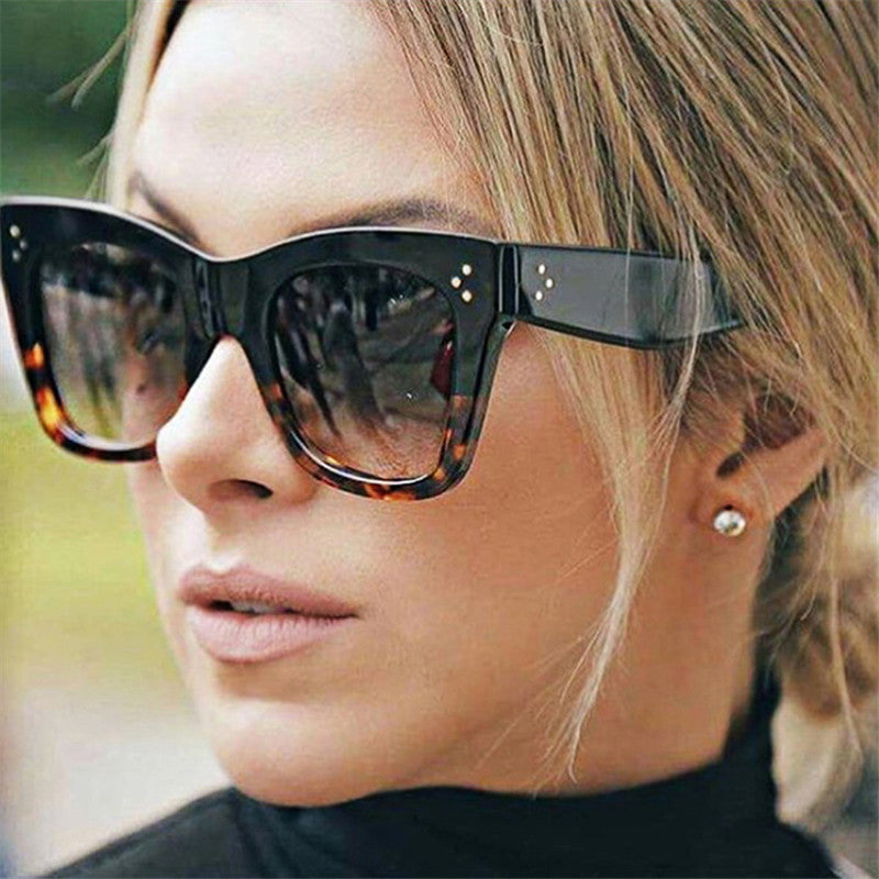 Oulylan Classic Cat Eye Sunglasses Women Vintage Oversized Gradient Sun Glasses Shades Female Luxury Designer UV400 Sunglass--s2